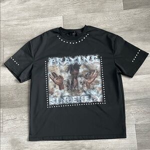 Praying Hands graphic tee
